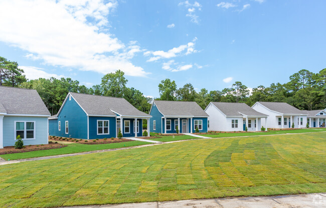 Cottages and Green Space - Heartsease Shallotte