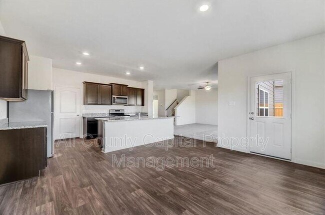 Building Photo - 18640 Quiet Range Dr