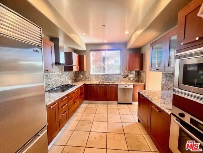 Foto del edificio - 8609 W Knl Dr