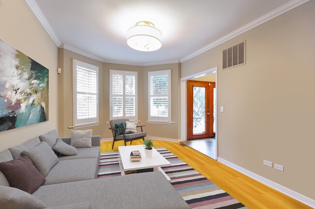 Foto del edificio - 1918 W Melrose St