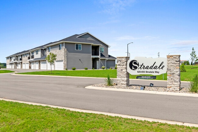 Building Photo - Stradale