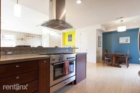 Building Photo - 3 br, 2.5 bath Townhome - 2101 Quitman St