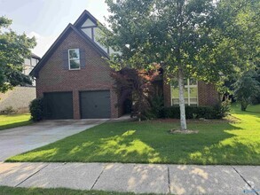 Building Photo - 117 Christy Dr