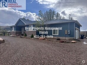 Building Photo - 3878 S 500 W