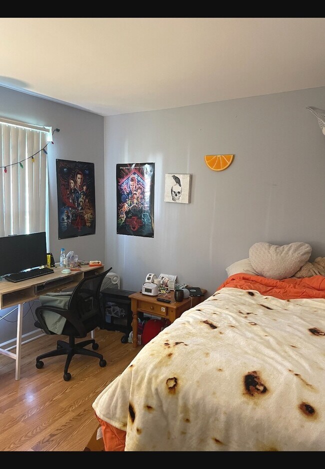 1323 Cromwell Ct Unit 1323, Vernon Hills, IL 60061 Condo for Rent in