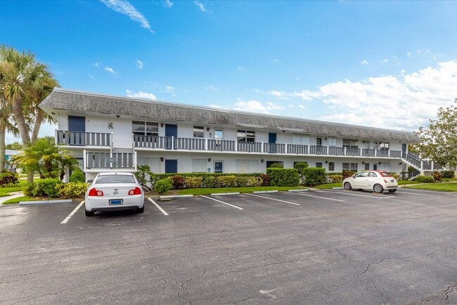 Building Photo - 2929 SE Ocean Blvd