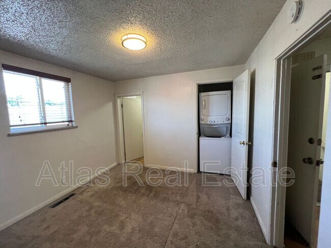 Building Photo - 3970 Utica St