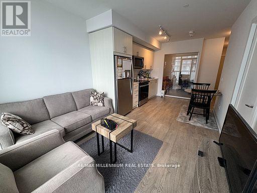 Photo principale - 2550 Simcoe St N