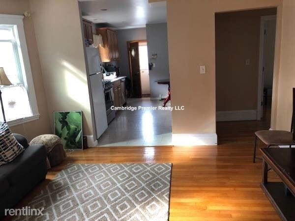 Building Photo - 3 br, 1 bath  - 526 Riverside Ave