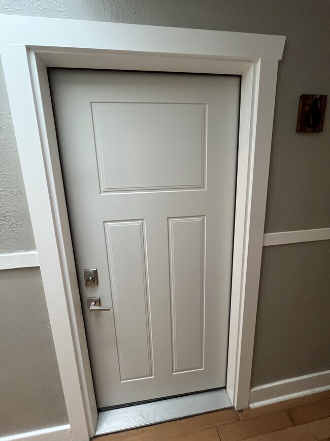 Apartamento 6: Puerta de entrada - The Fremont