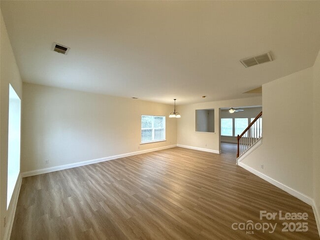 Building Photo - 1207 Jade Glen Dr