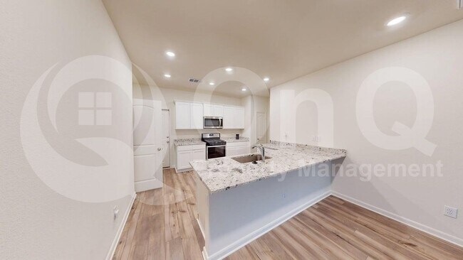 Building Photo - 316 Marsh Ln