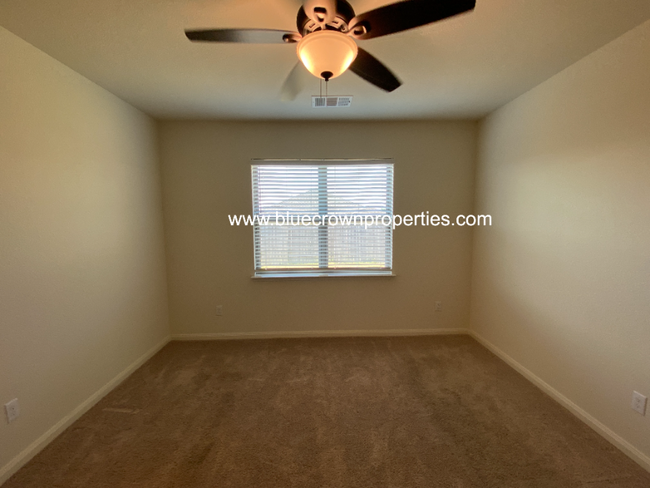 Foto del edificio - Three Bedroom Two Bath - Community Pool