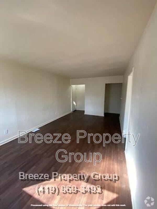 Building Photo - 1531 Freedom St