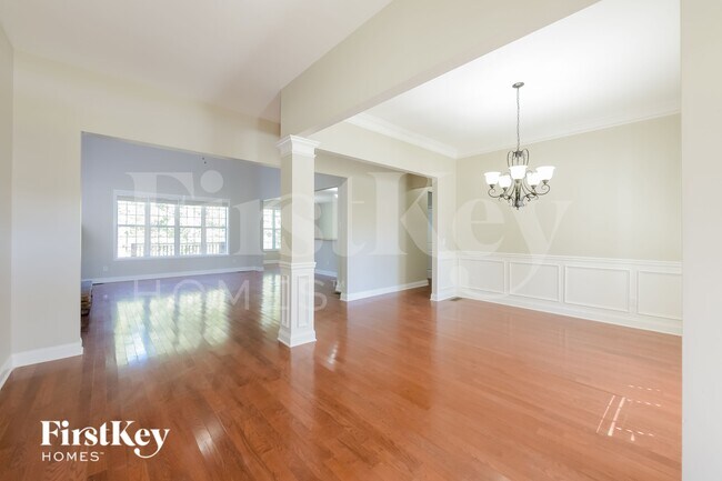 Foto del edificio - 6231 Cove Creek Dr