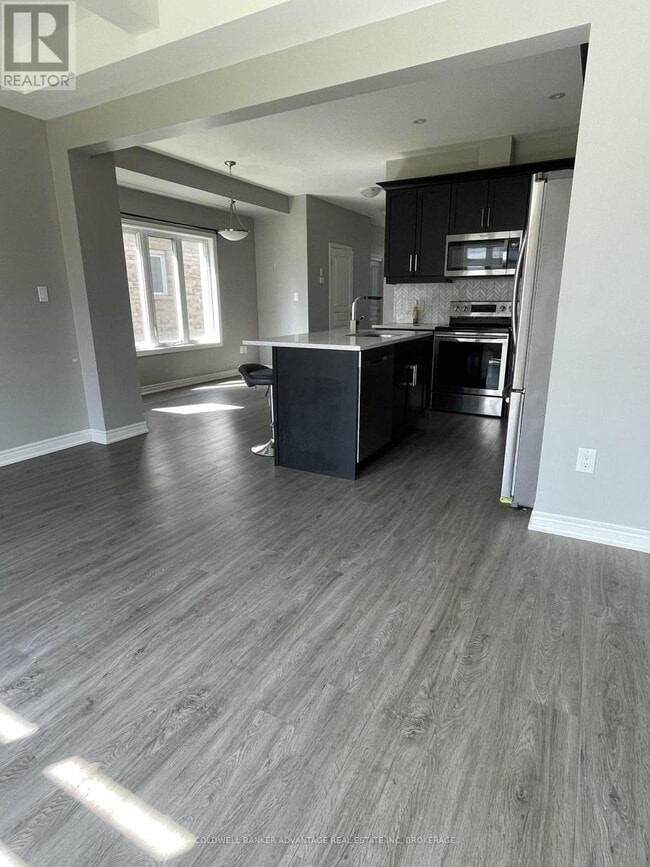 Building Photo - 9577 Tallgrass Ave