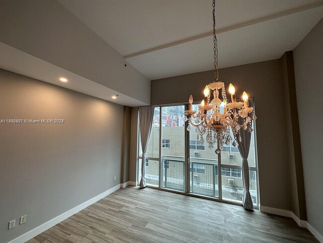 Foto del edificio - 253 NE 2nd St