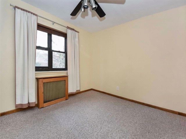 Primary Photo - 144-40-144-77 77th Ave