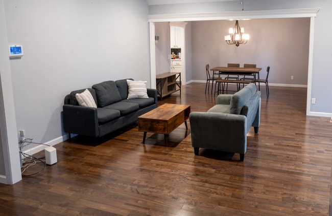 Building Photo - Furnished Private Bedroom