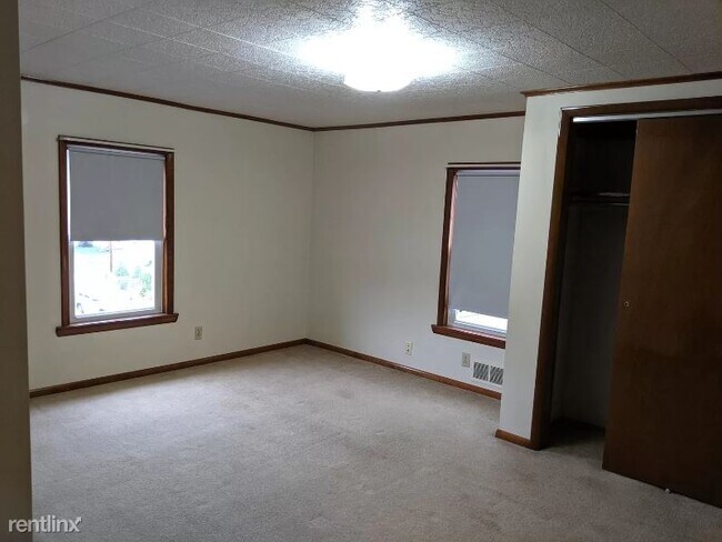 Building Photo - 2 br, 1 bath Apartment - 10 First Street