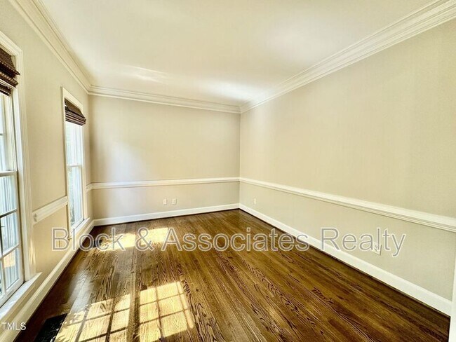 Foto del edificio - 4408 Omni Pl