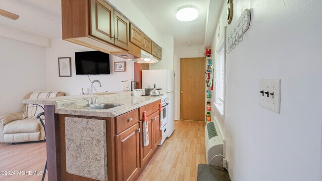 Foto del edificio - 100 Ocean Ave N