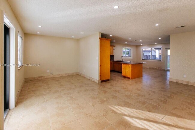 Foto del edificio - 8943 SW 25th St