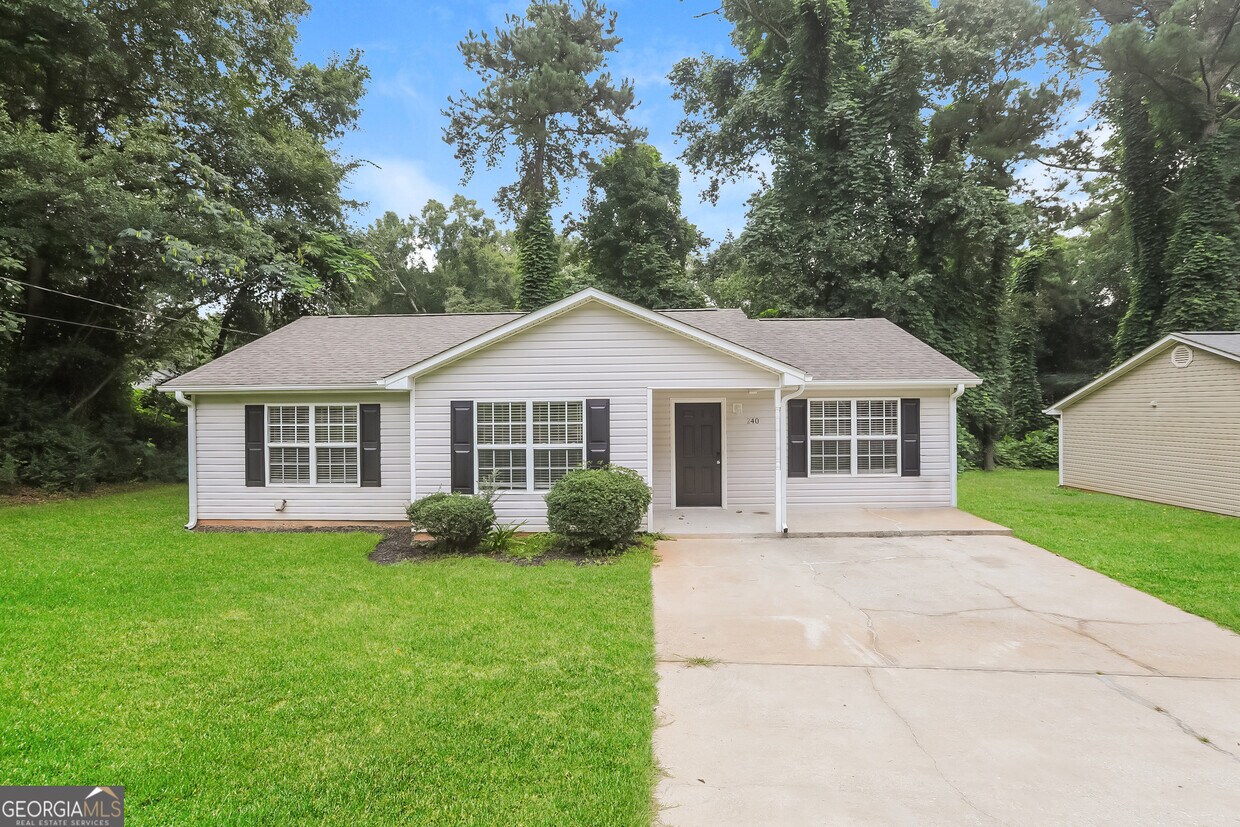 Primary Photo - 240 Elm Pl