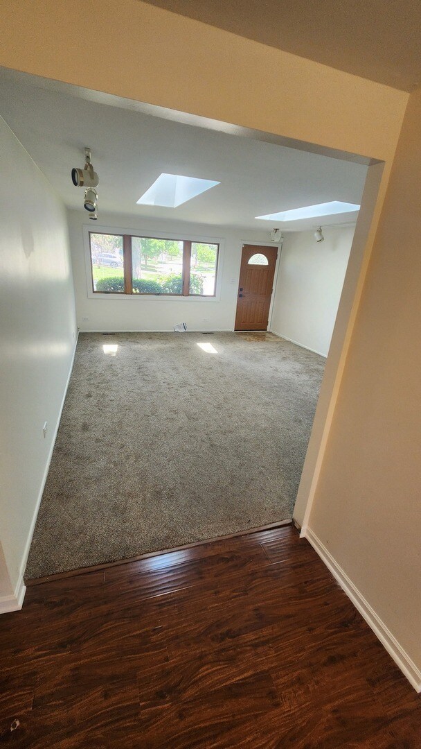 Foto del edificio - 808 S Cedarcrest Dr