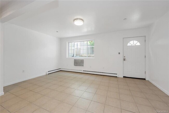 Building Photo - 3313 Rombouts Ave