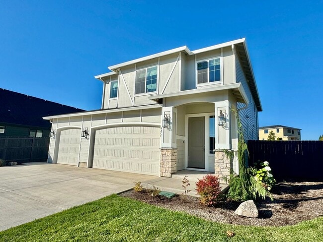 Building Photo - Gorgeous Ridgefield Home