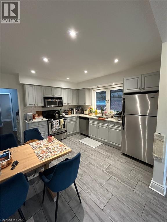 Photo du bâtiment - 74 Paling Ct