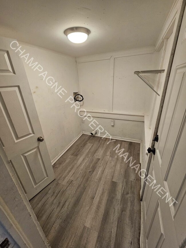 Building Photo - KC Single Family Home