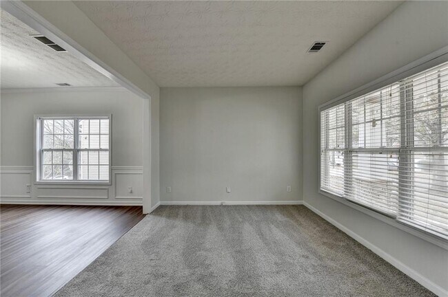 Foto del edificio - 6670 Island Pointe Dr