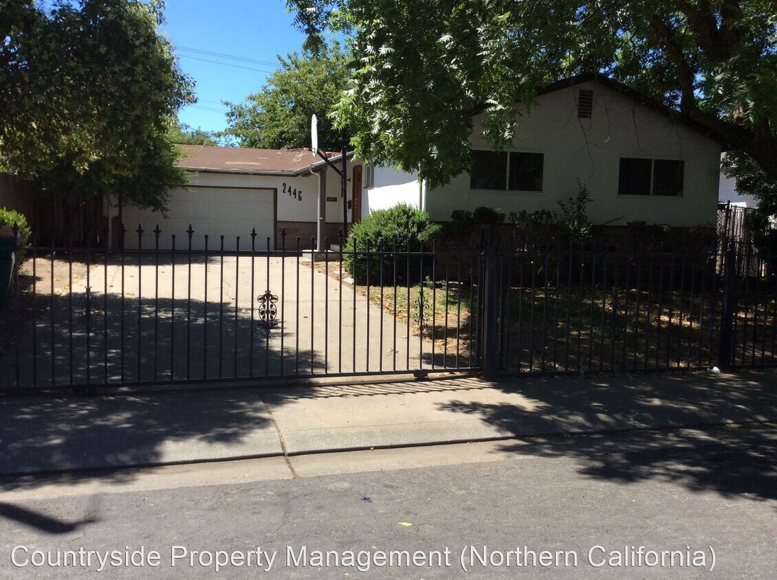 Foto principal - 3 br, 1 bath House - 2446 Belair Street