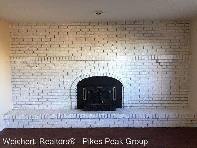 Building Photo - 2911 La Estrella Cir
