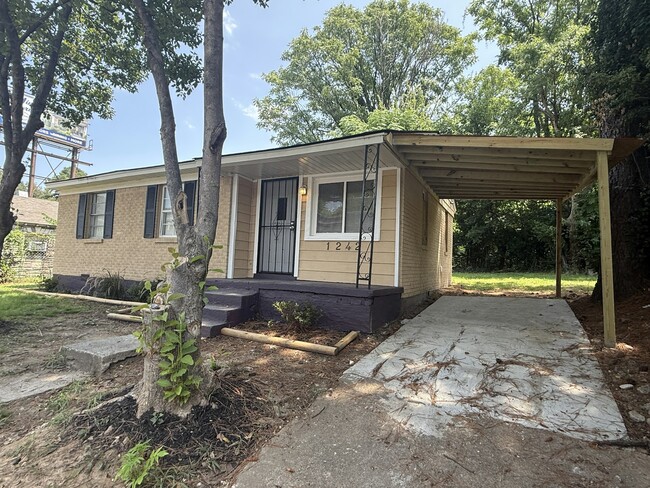Photo - 1242 Airways Boulevard House