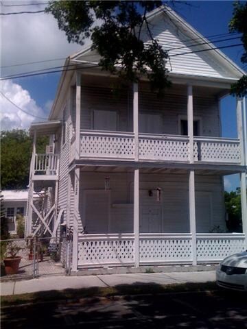 Primary Photo - 1122 Simonton St