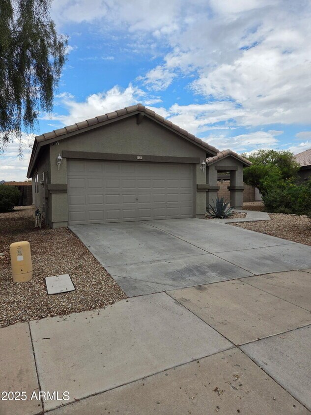 Foto principal - 17284 W Mohave St