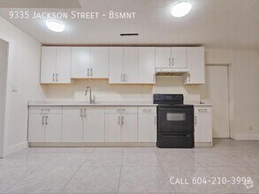 Building Photo - 9335 Jackson St