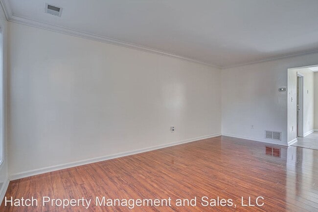 Building Photo - 3 br, 1.5 bath House - 560 Cotswold Ct
