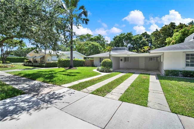 Building Photo - 11713 SW 81st Rd