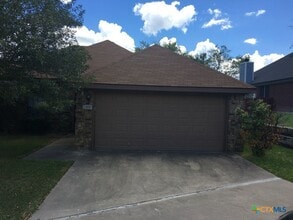 Building Photo - 1508 Chardonnay Dr