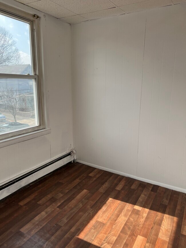 Building Photo - 29 E 31st St