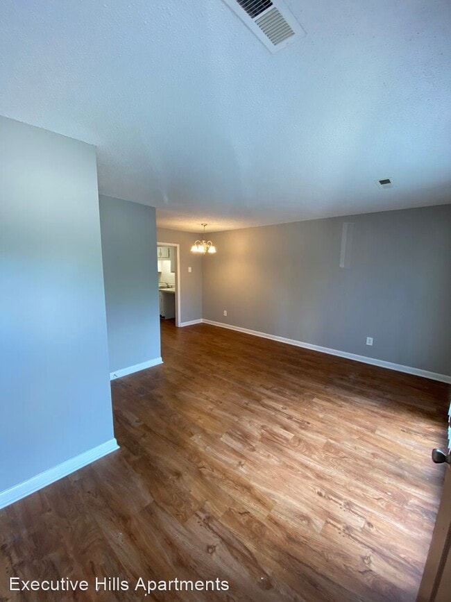 Building Photo - 4518 Bonnell Dr NW