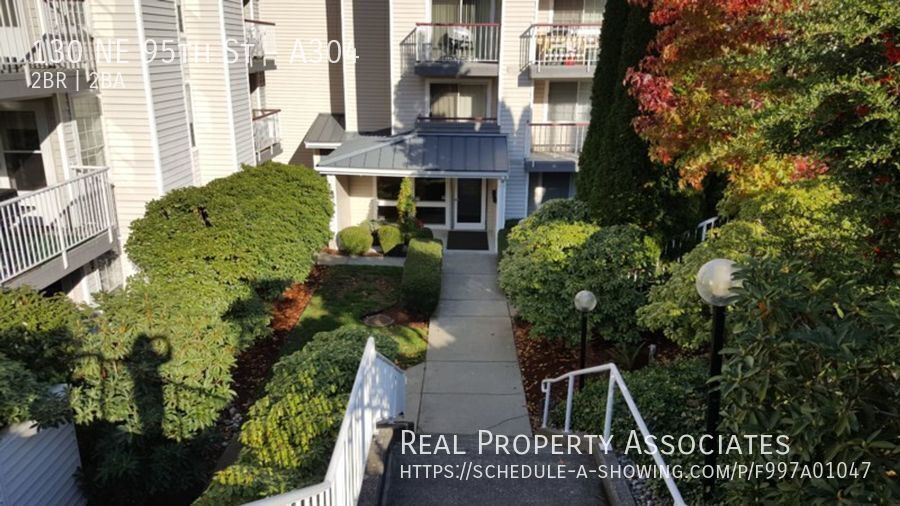 Foto principal - 2 BR/2 Bath Condo Maple Leaf Neighborhood-...