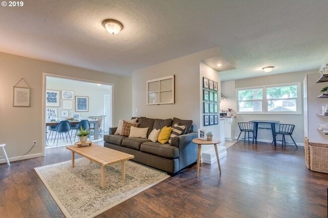 Building Photo - Tranquil Charm: Renovated Mid-Century Ranc...