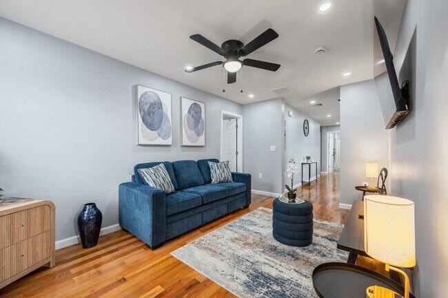 Foto del edificio - 109 Flora St