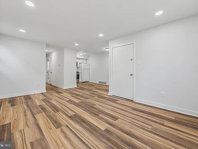 Foto del edificio - 7028 Valley Ave