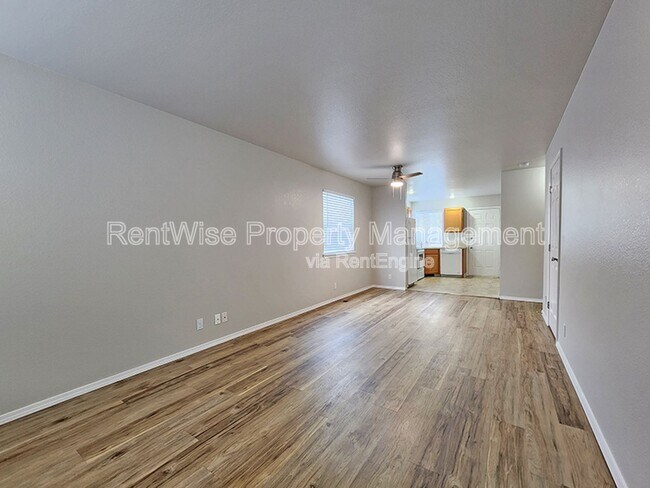 Foto del edificio - 8994 W Cory Ln